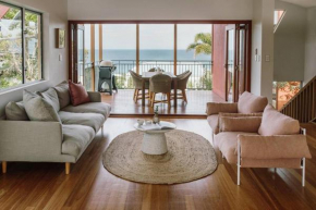 Tranquil Treetop Retreat with Pool and Ocean Views
